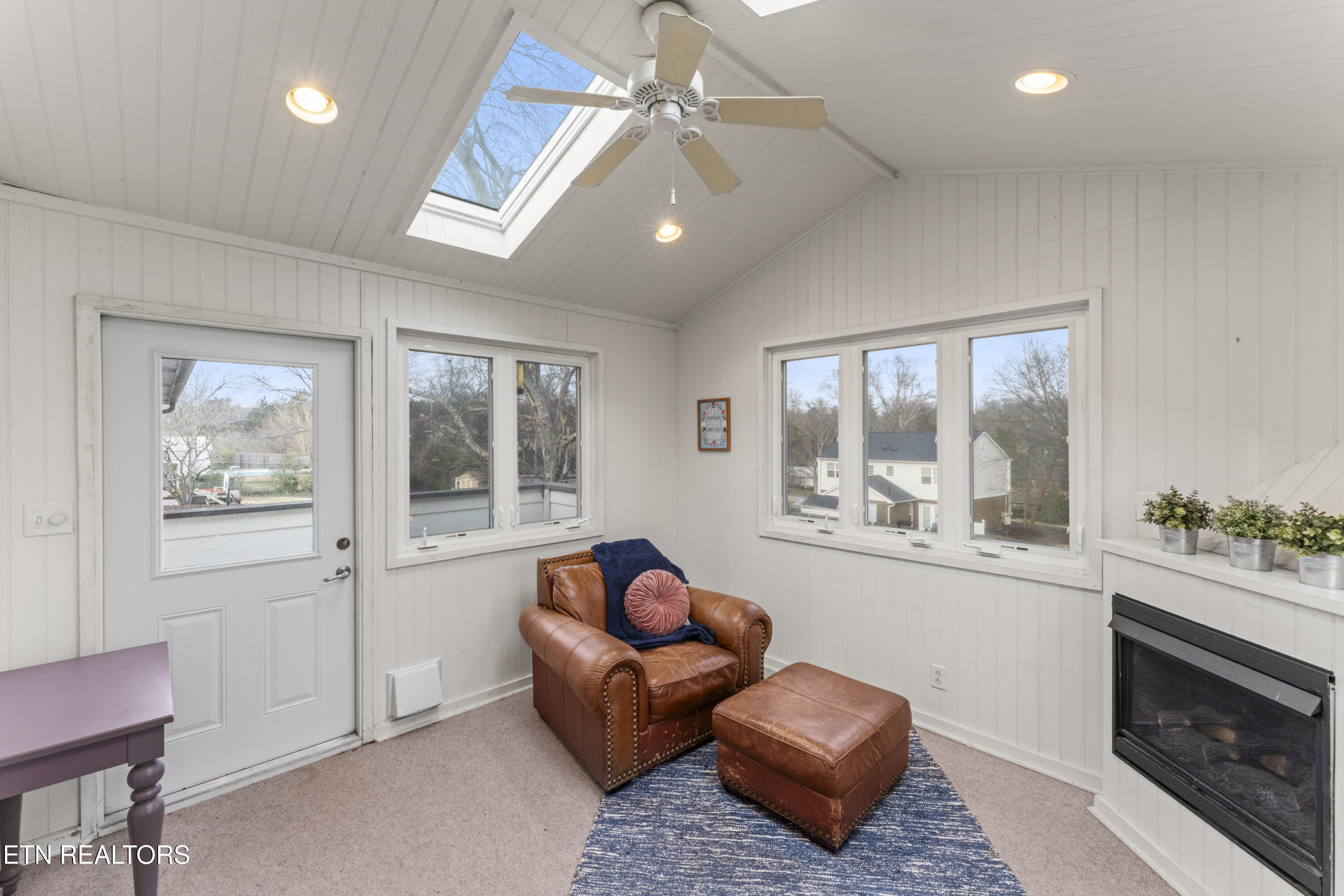 812 Crest Forest Road Knoxville, TN 37923 - Photo 23 of 45 photos_high_resolution_DSC08226