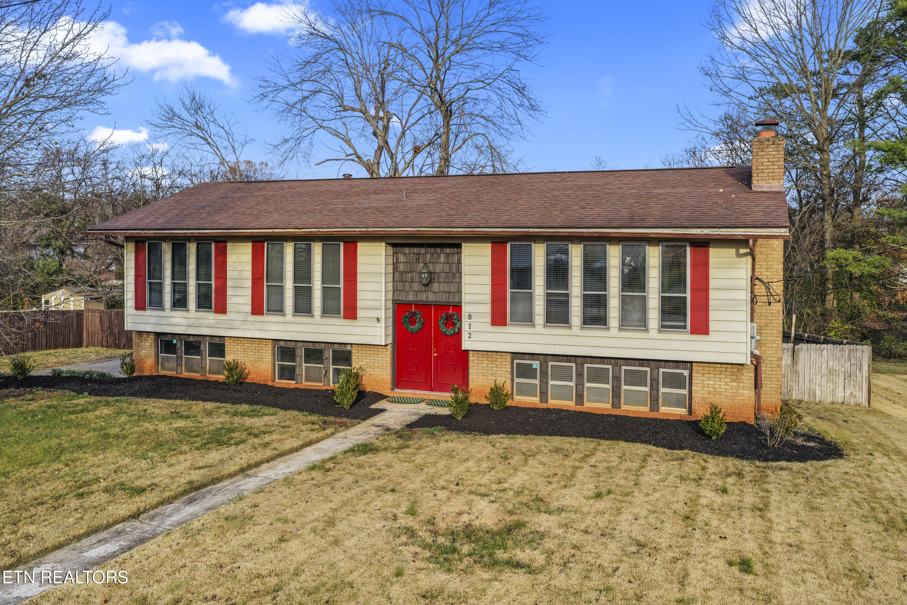 812 Crest Forest Road Knoxville, TN 37923 - Photo 3 of 45 photos_high_resolution_DJI_2025120115564