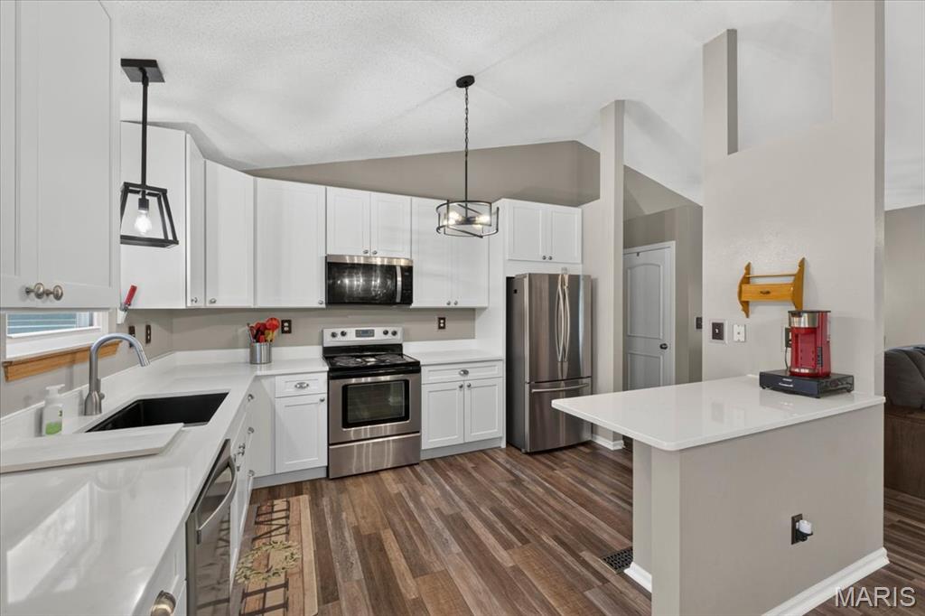 2045 Rosedale Court Arnold, MO 63010 - Photo 15 of 34 Gallery Image 15