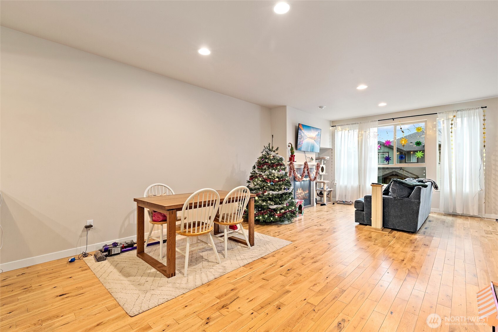 16522 1st Park Southeast Bothell, WA 98012 - Photo 12 of 29 a room with furniture and a wooden floor