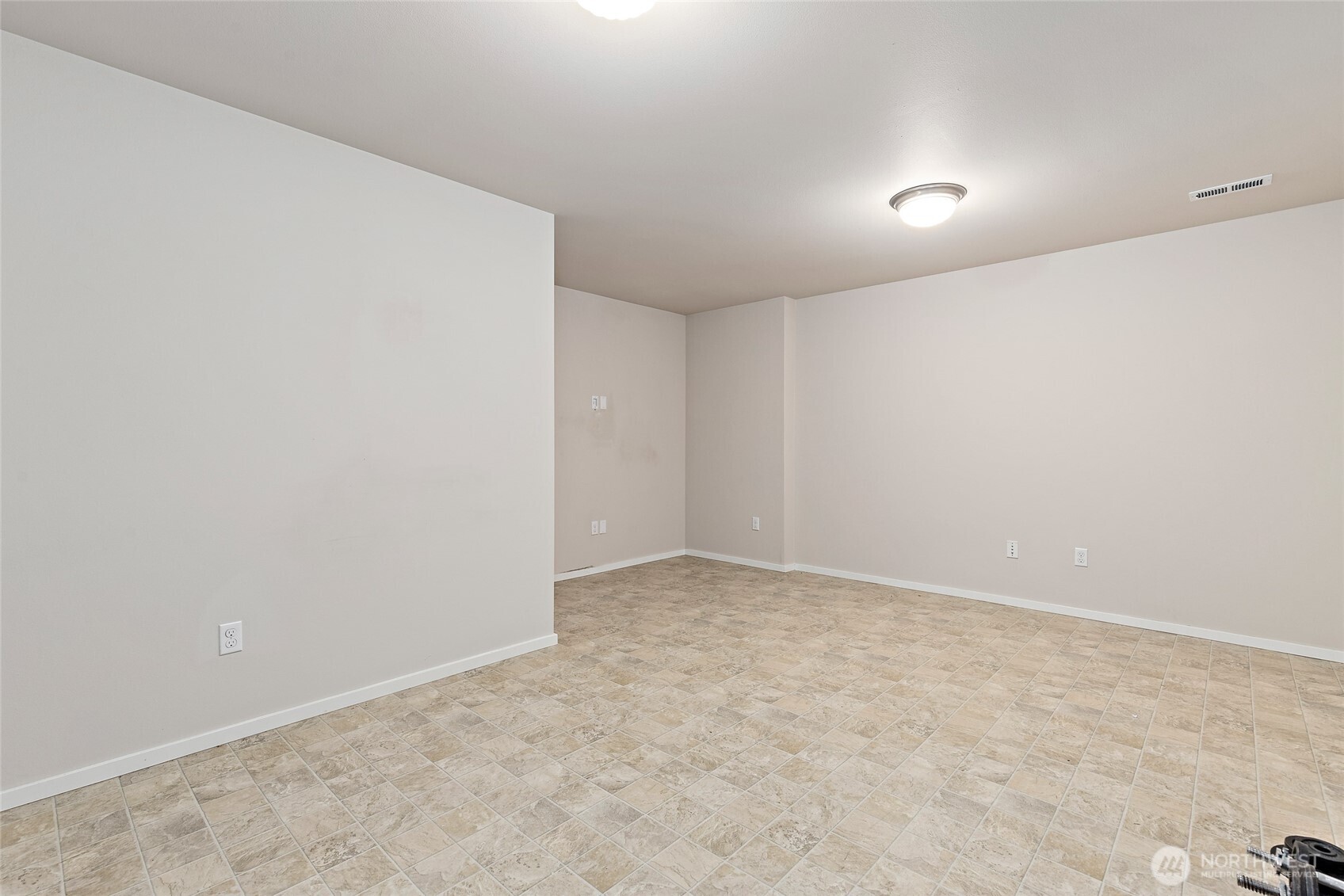 16522 1st Park Southeast Bothell, WA 98012 - Photo 22 of 29 a view of an empty room
