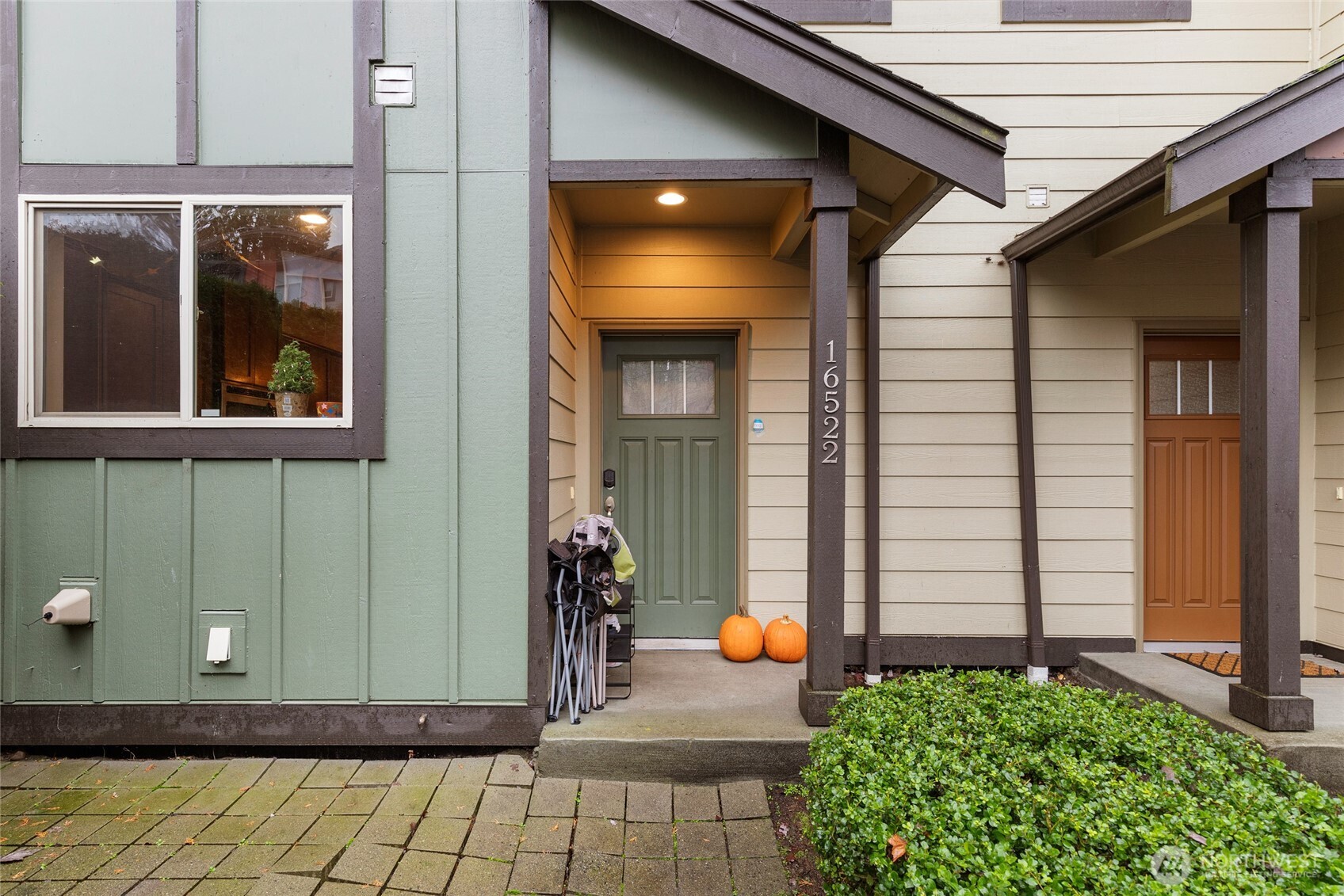 16522 1st Park Southeast Bothell, WA 98012 - Photo 24 of 29 a view of a entryway of the house