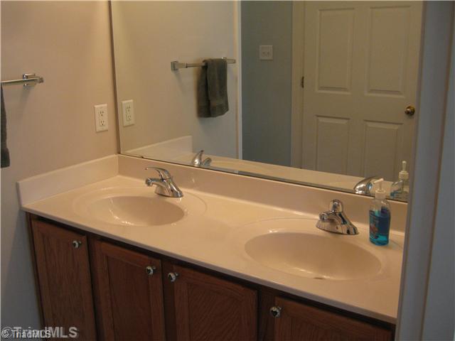 2220 Butner Mill Road East Bend, NC 27018 - Photo 10 of 16 Master Bath/Spa.
