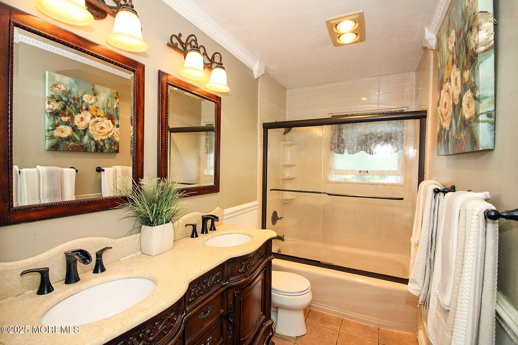 43 Darien Road Howell, NJ 07731 - Photo 11 of 26 Full Bath