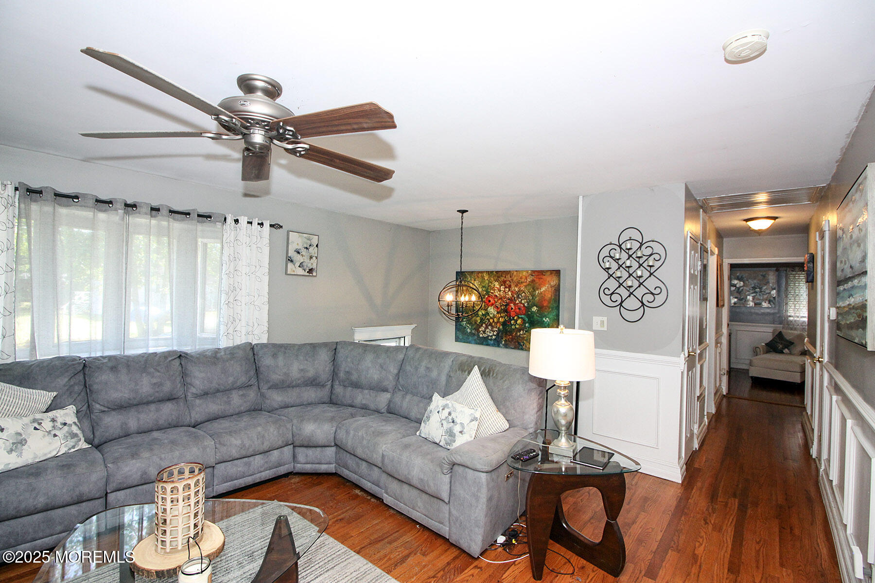 43 Darien Road Howell, NJ 07731 - Photo 4 of 26 Living Room