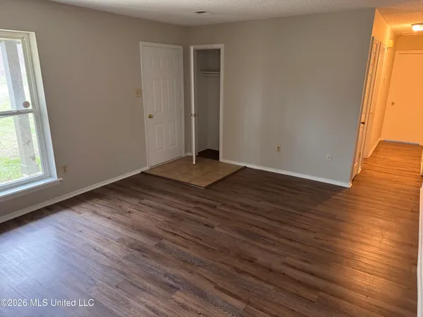 $1,295 | 5431 Nail Road, Horn Lake, MS 38637