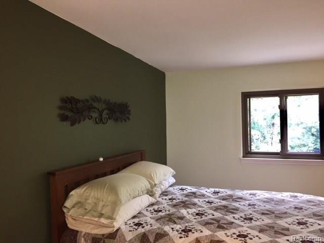 2760 Brighton Road Howell, MI 48843 - Photo 9 of 24 FullSizeRender (8).jpg