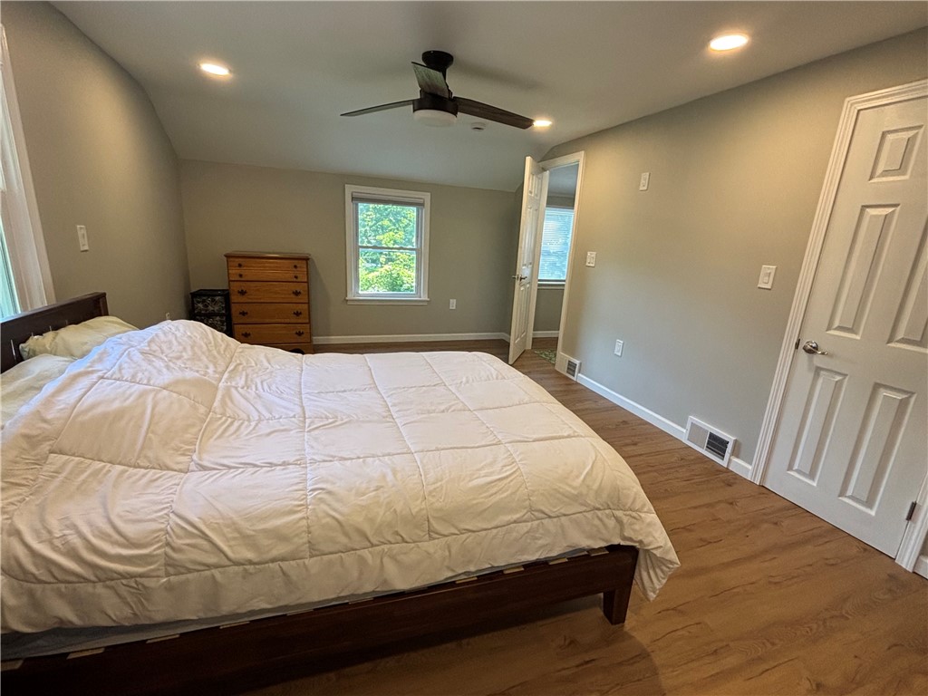 107 Revella Street Rochester, NY 14609 - Photo 17 of 35