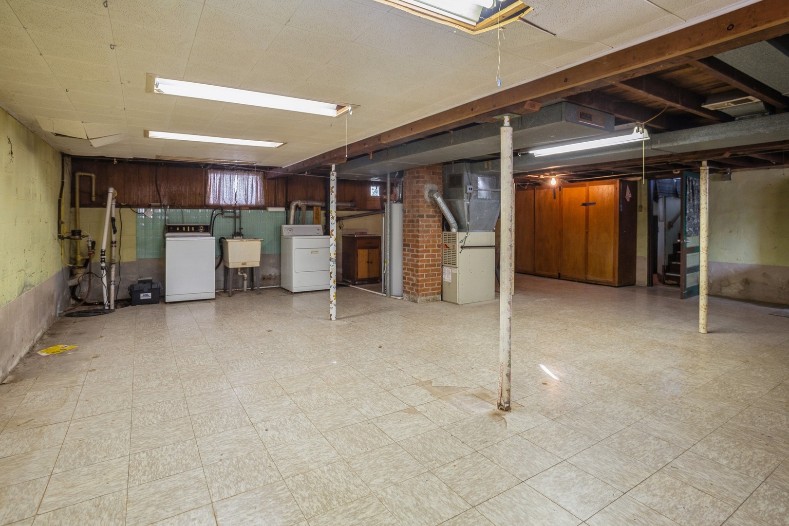 118 East Harding Road Lombard, IL 60148 - Photo 10 of 12 Gallery Image 10