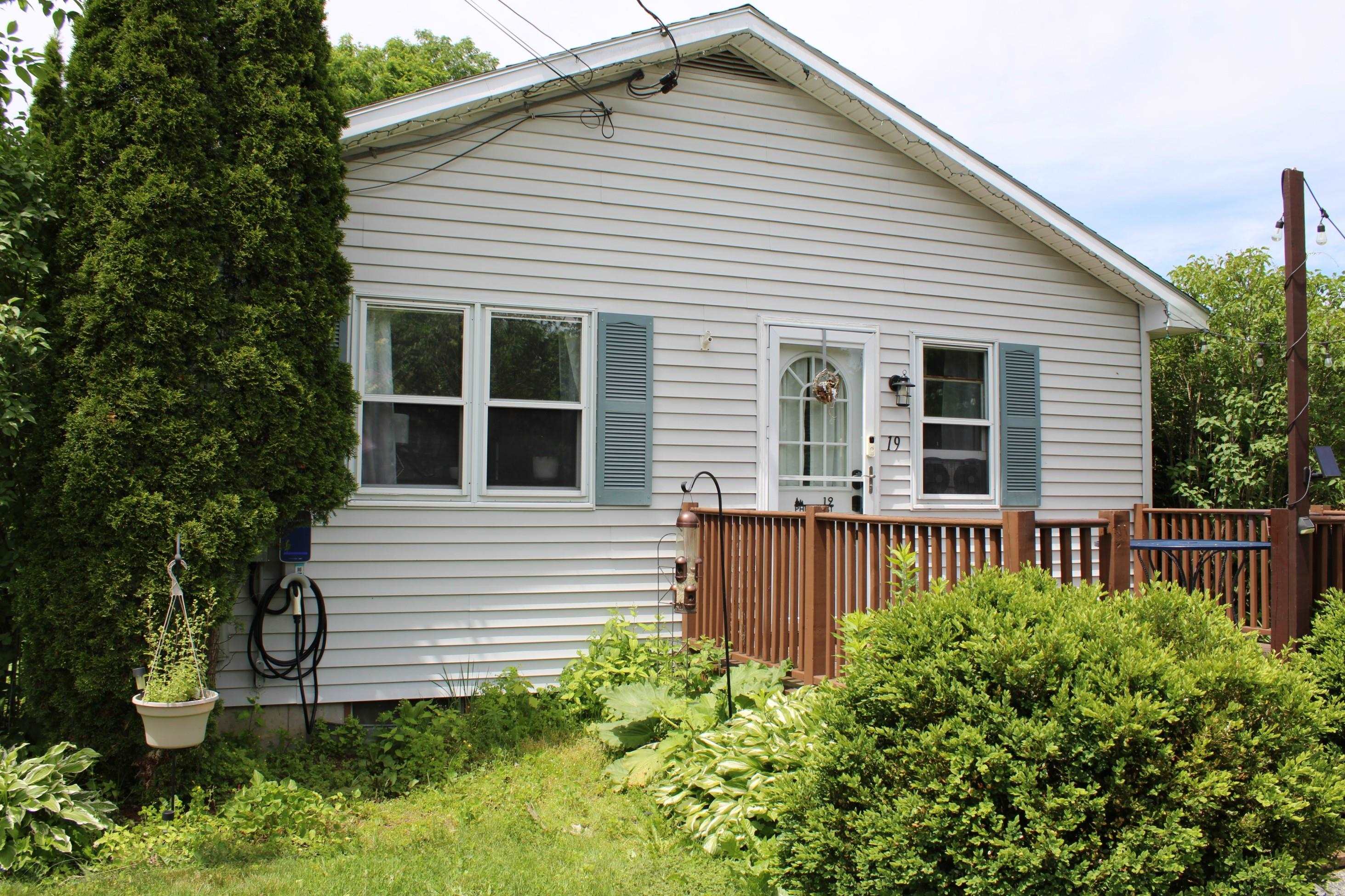 19 Phillips Street Rutland, VT 05701 - Photo 33 of 35