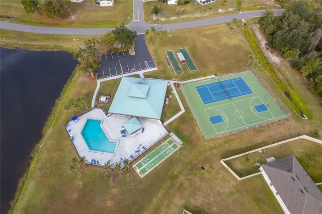 a bird view of a bathroom