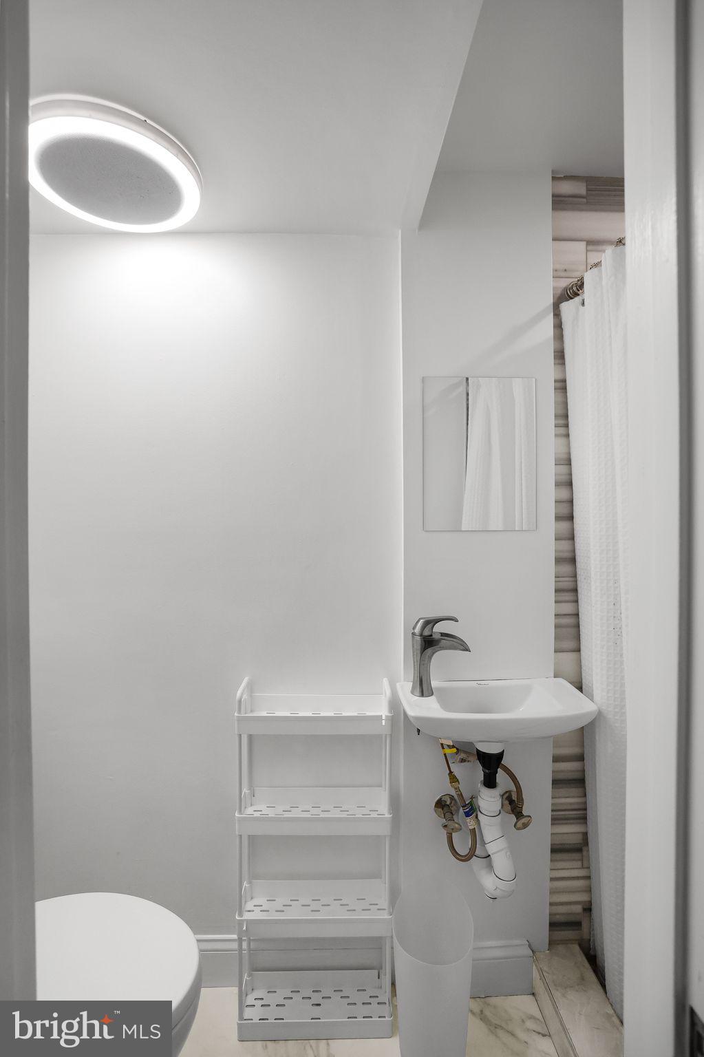 1828 California Street Northwest, Unit B Washington, DC 20009 - Photo 11 of 23