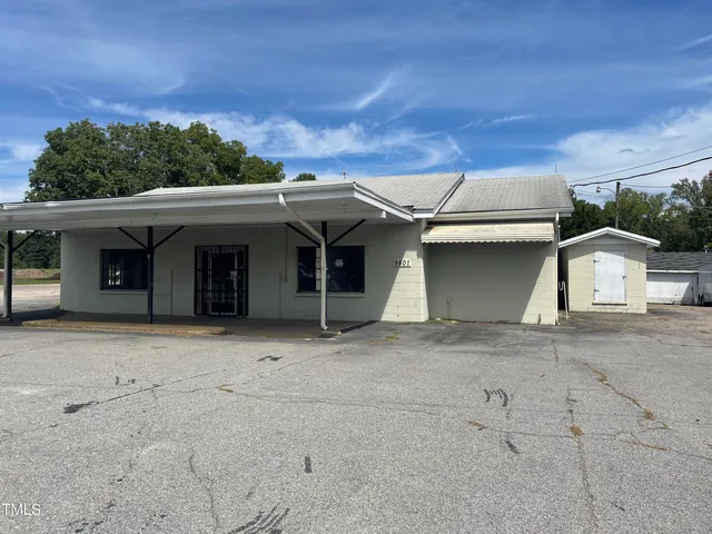 $725,000 | 9801 Ten-Ten Road, Raleigh, NC 27603