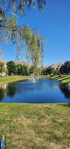 $442,000 | 7414 Warrens Way, Unit DEEDED PARKING, Wanaque, NJ 07465