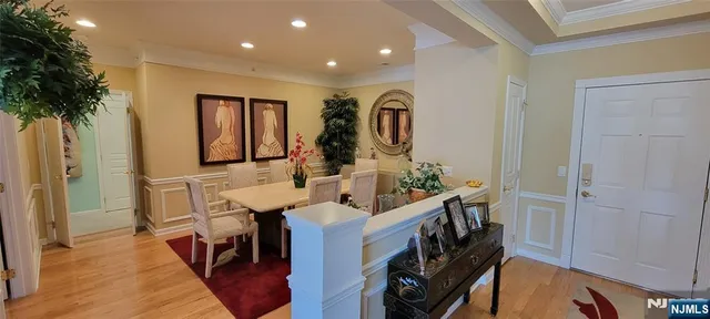 a view of an entryway with furniture