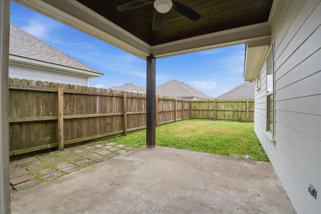 $234,999 | 329 Paisley Parkway, Sulphur, LA 70665