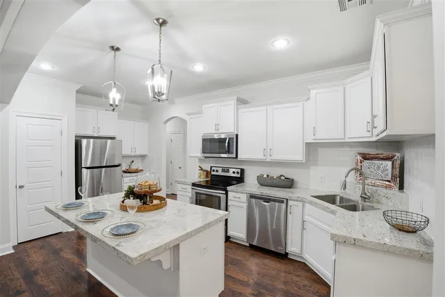 $234,999 | 329 Paisley Parkway, Sulphur, LA 70665