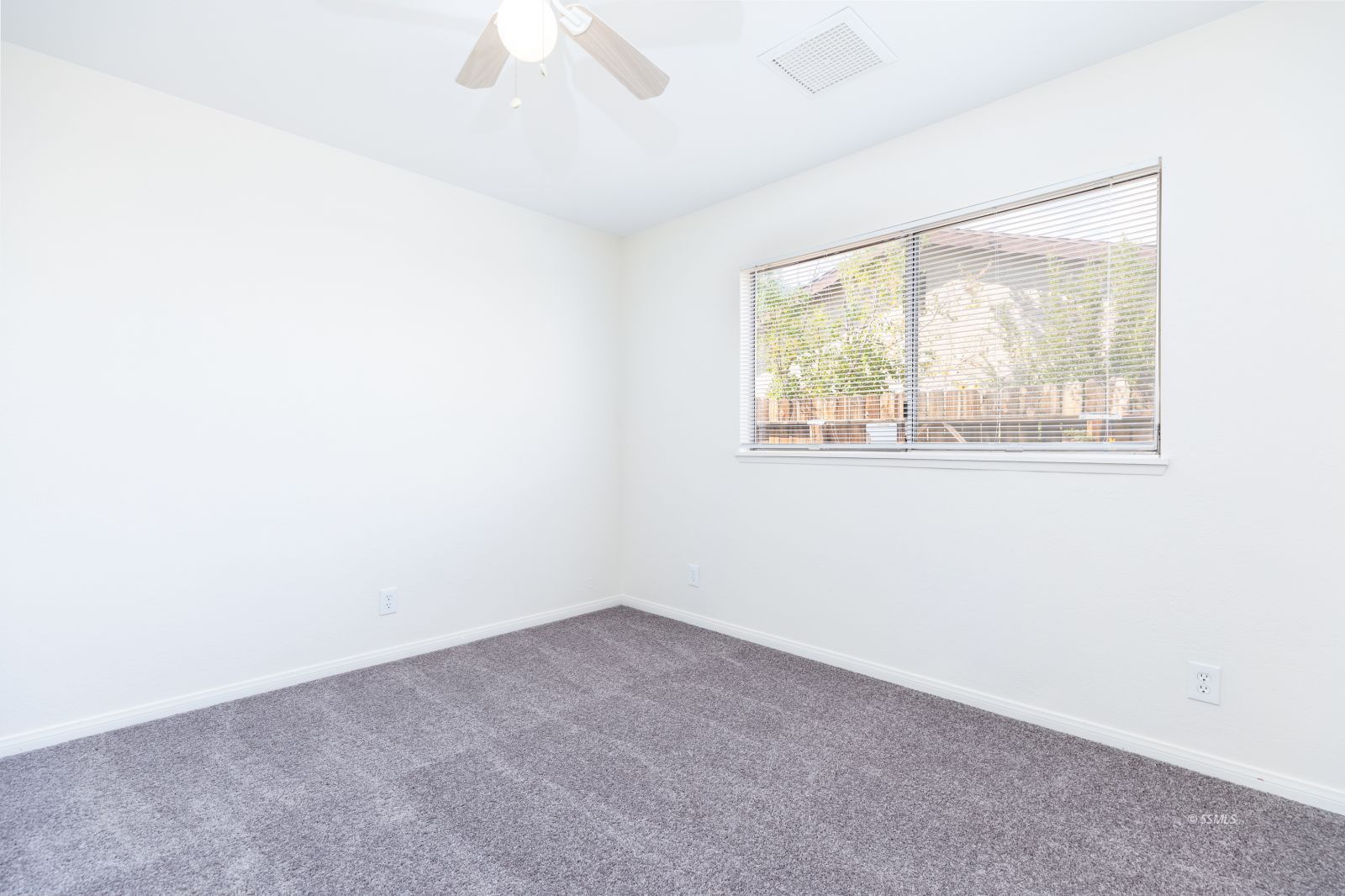 220 East Rader Avenue Ridgecrest, CA 93555 - Photo 17 of 27