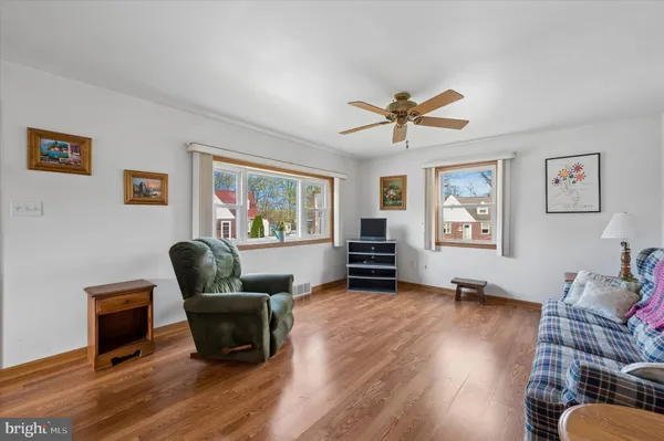 $385,000 | 716 Brooke Circle, Morton, PA 19070