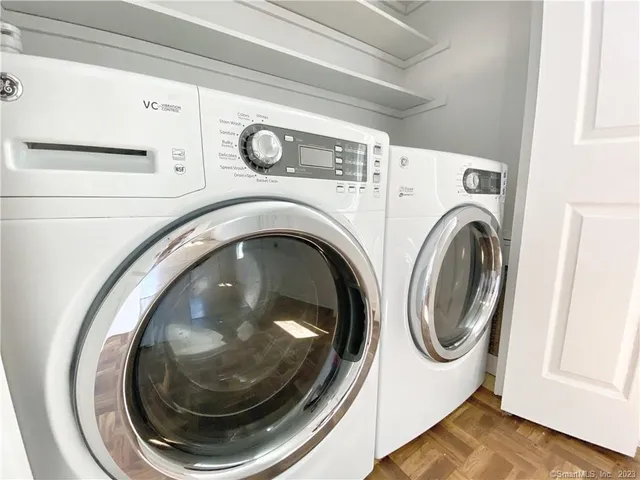 a close up view of washer and dryer