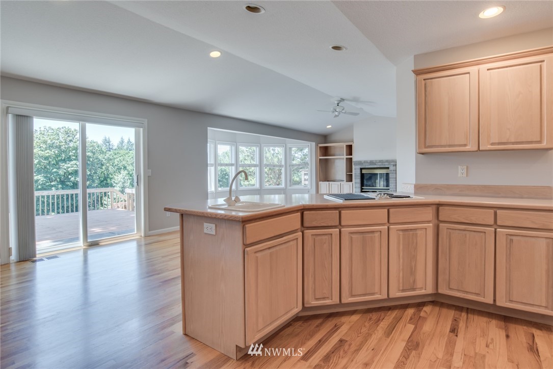 269 Dupont Road Kalama, WA 98625 - Photo 3 of 25 Gallery Image 3