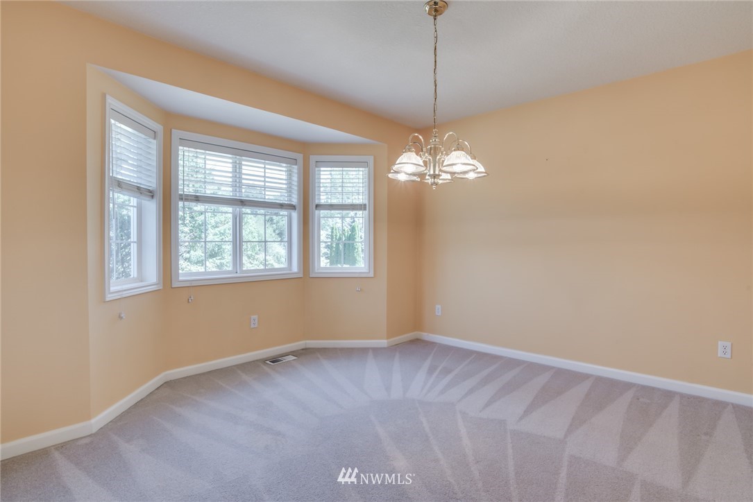 269 Dupont Road Kalama, WA 98625 - Photo 6 of 25 Gallery Image 6