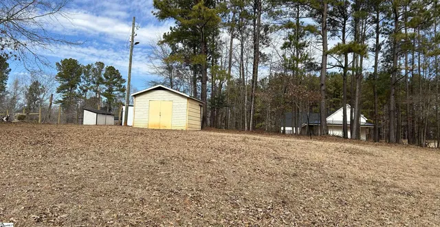 $1,500 | 203 South 356, Woodruff, SC 29388