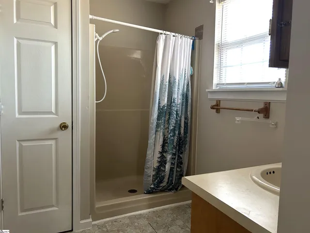 $1,500 | 203 South 356, Woodruff, SC 29388