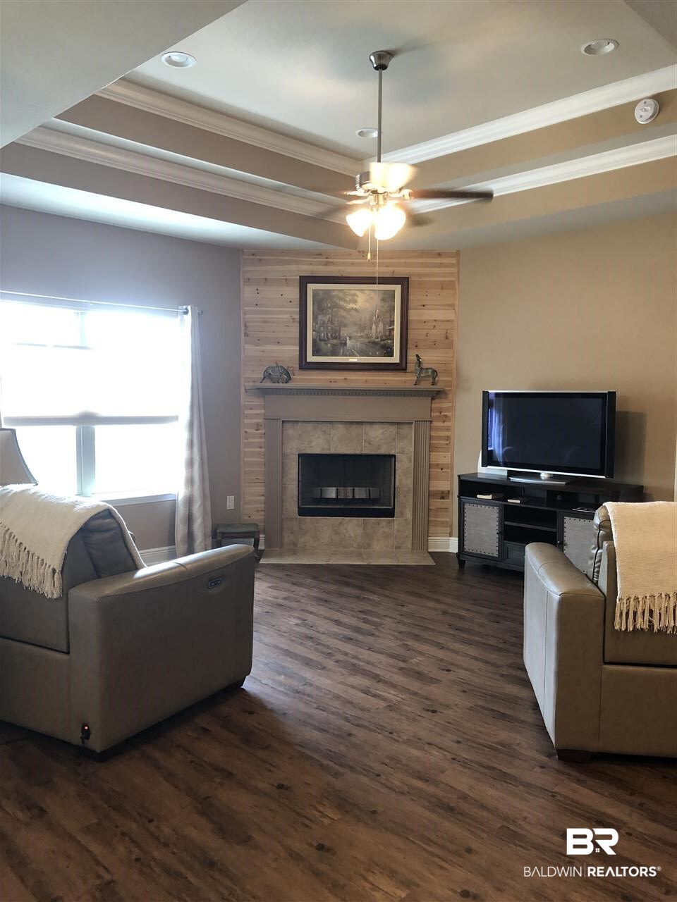 9424 Impala Drive Foley, AL 36535 - Photo 7 of 37 Living Room Photo 1