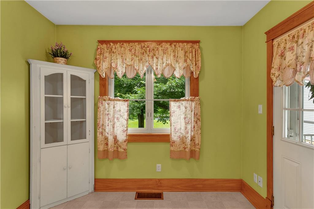 520 Edgewood Road Beaver Falls, PA 15010 - Photo 10 of 29 Gallery Image 10