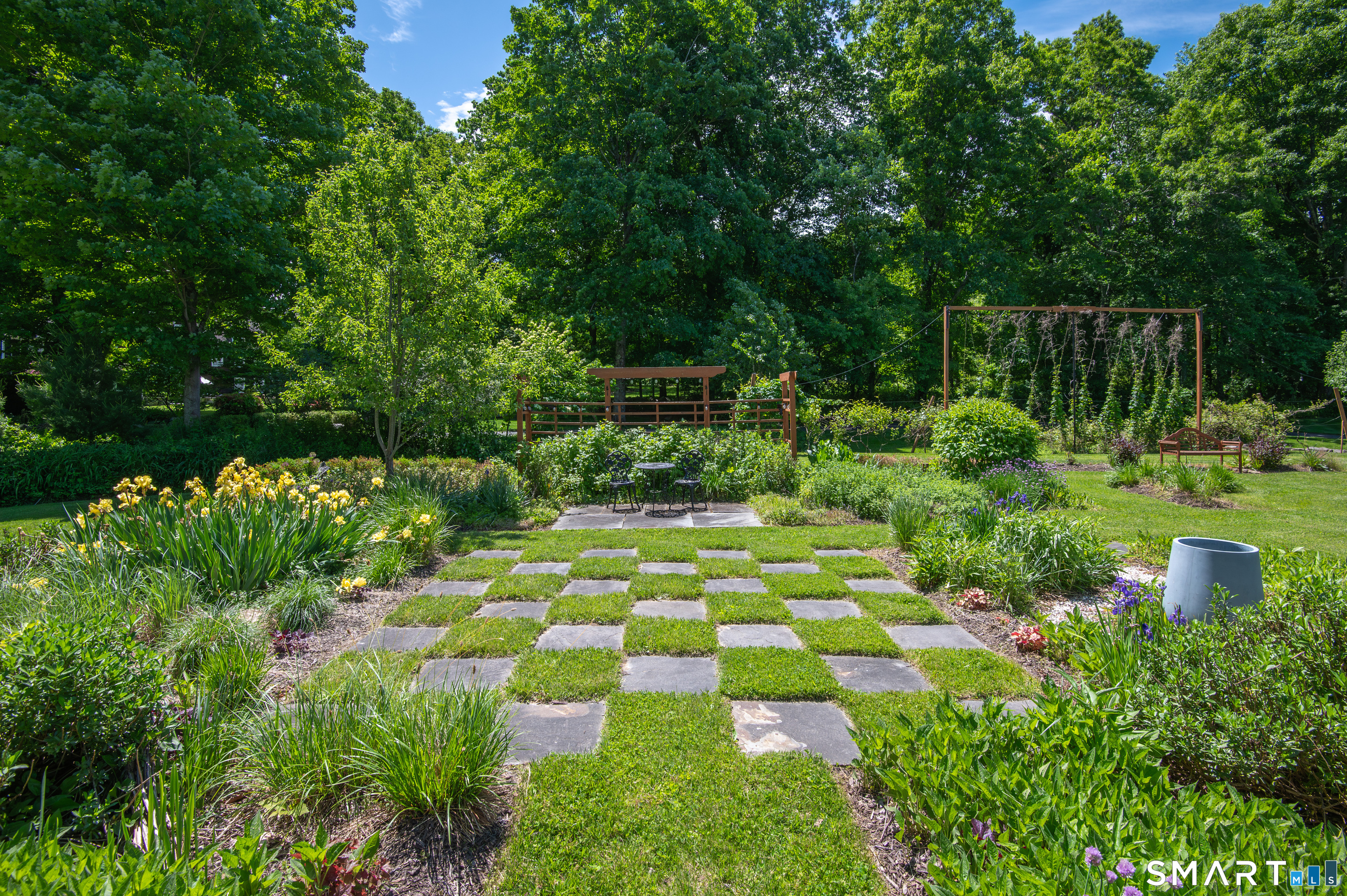 261 Wilton Road West Ridgefield, CT 06877 - Photo 28 of 38