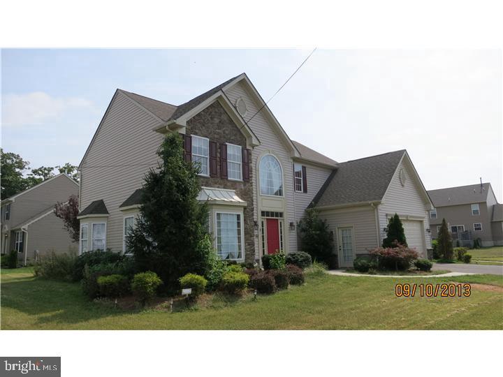 3 Lardner Road Burlington, NJ 08016 - Photo 2 of 28 Charming home with elegant curb appeal.