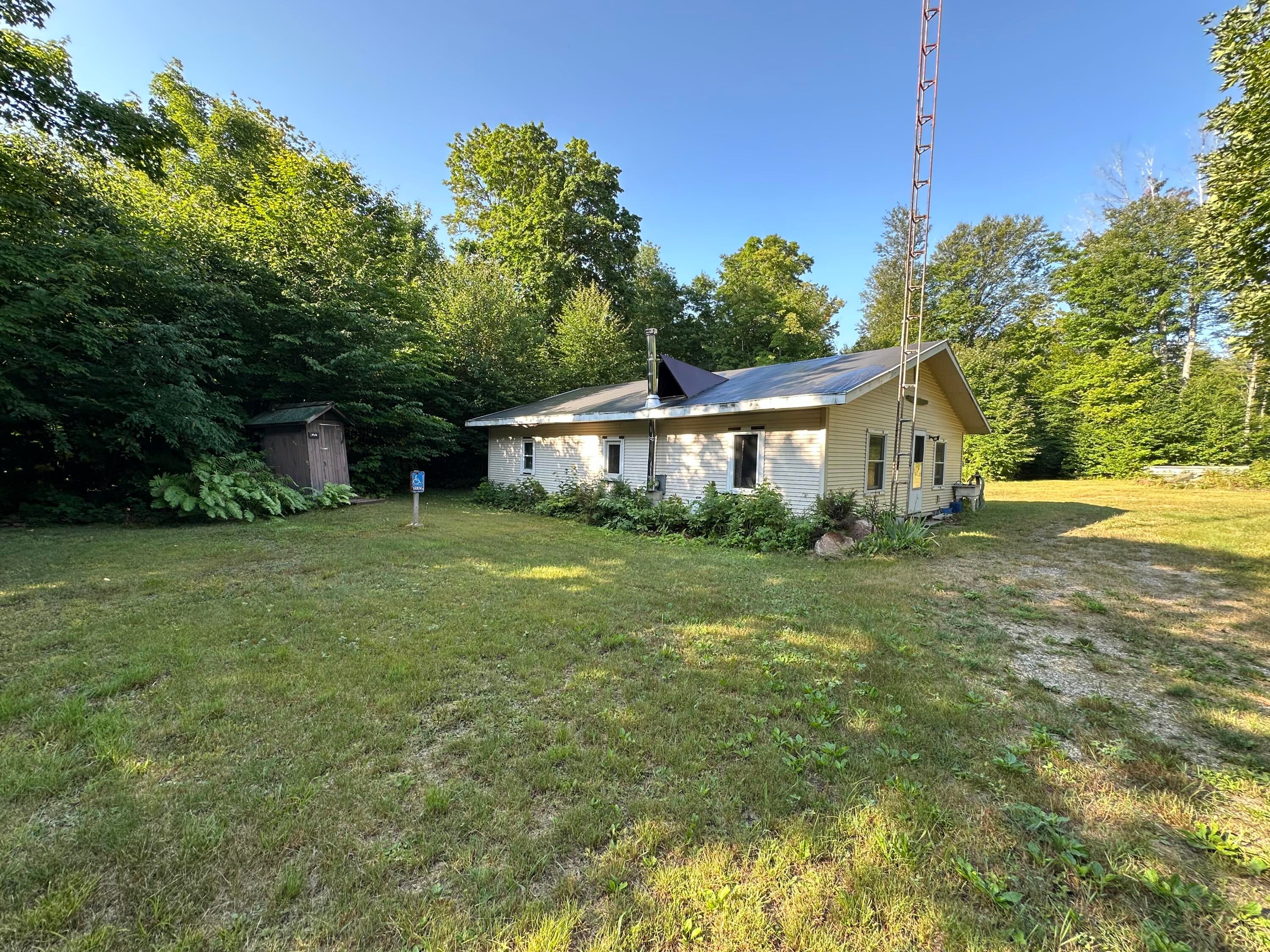 7699 Old Grade Road Newberry, MI 49868 - Photo 2 of 28 Gallery Image 2