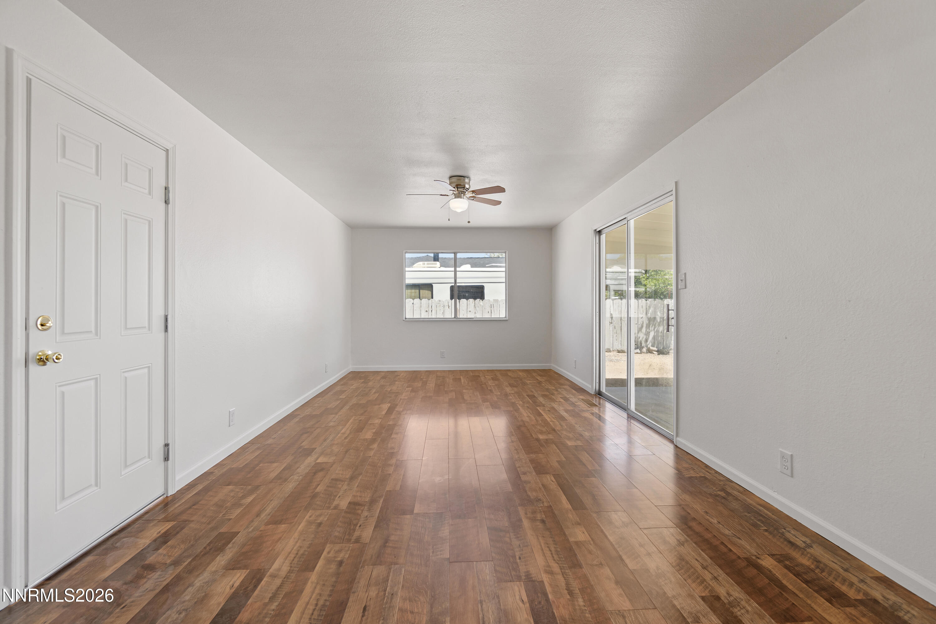 235 Arrow Street Fernley, NV 89408 - Photo 11 of 31 DSC00937