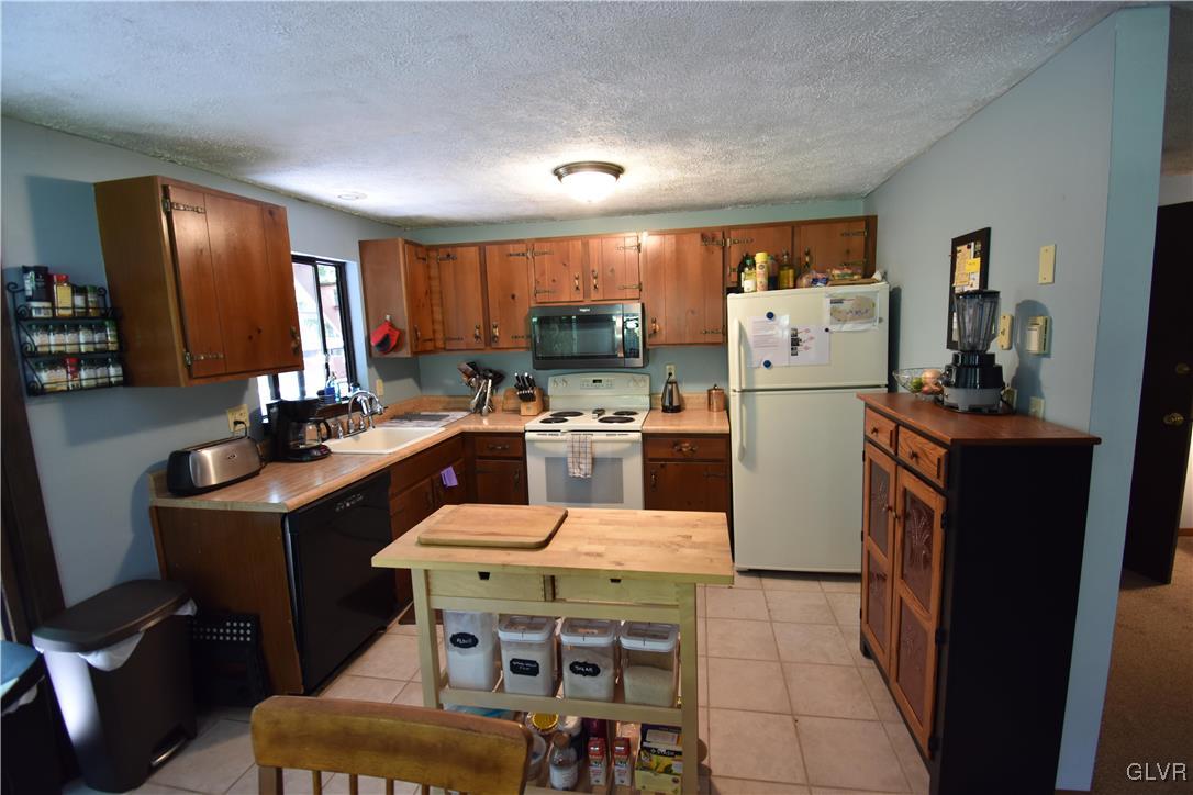 134 Sage Road Long Pond, PA 18334 - Photo 12 of 45