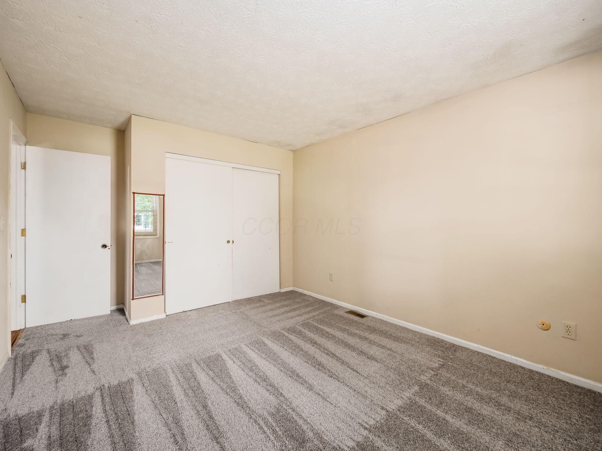 5314 Roscommon Road Dublin, OH 43017 - Photo 29 of 42