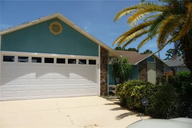 $3,900 | 422 Southwest Avocado Avenue, Sebastian, FL 32958