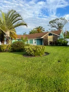 $3,900 | 422 Southwest Avocado Avenue, Sebastian, FL 32958