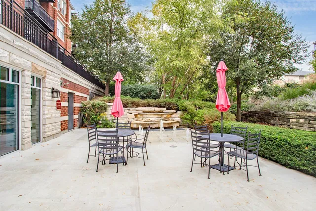 $349,900 | 7757 Van Buren Street, Unit 511, Forest Park, IL 60130