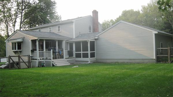6 Howe Street Medway, MA 02053 - Photo 4 of 20 Gallery Image 4