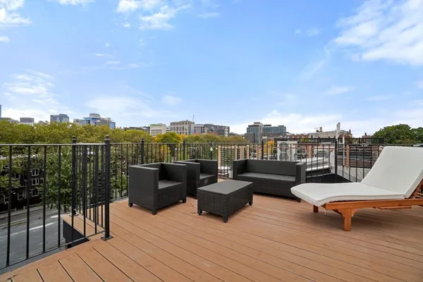 $3,300 | 39 Dwight Street, Unit 4, Boston, MA 02118