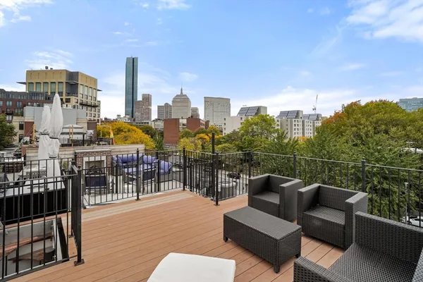 $3,300 | 39 Dwight Street, Unit 4, Boston, MA 02118