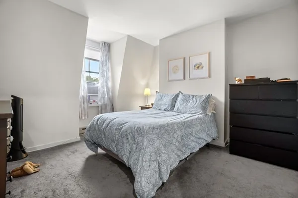 $3,300 | 39 Dwight Street, Unit 4, Boston, MA 02118