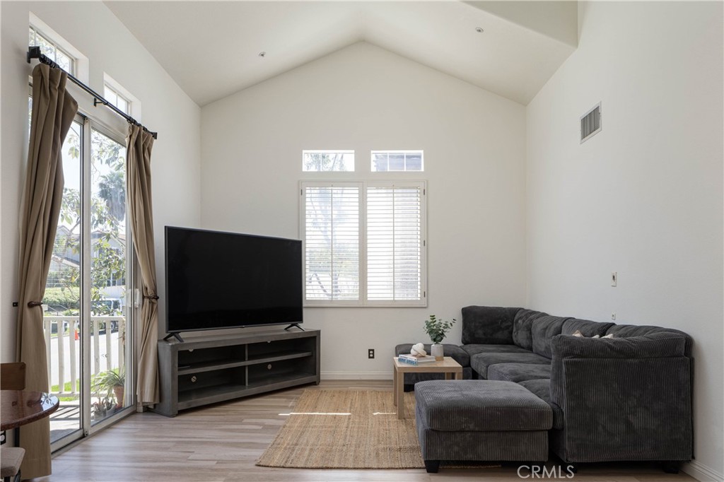 42 Chadron Circle Ladera Ranch, CA 92694 - Photo 3 of 27 a living room with furniture and a flat screen tv