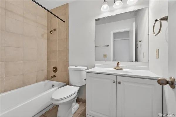 $1,950 | 2499 South Xanadu Way, Unit D, Aurora, CO 80014