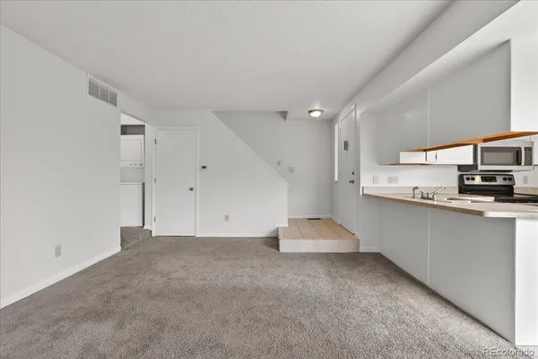 $1,950 | 2499 South Xanadu Way, Unit D, Aurora, CO 80014