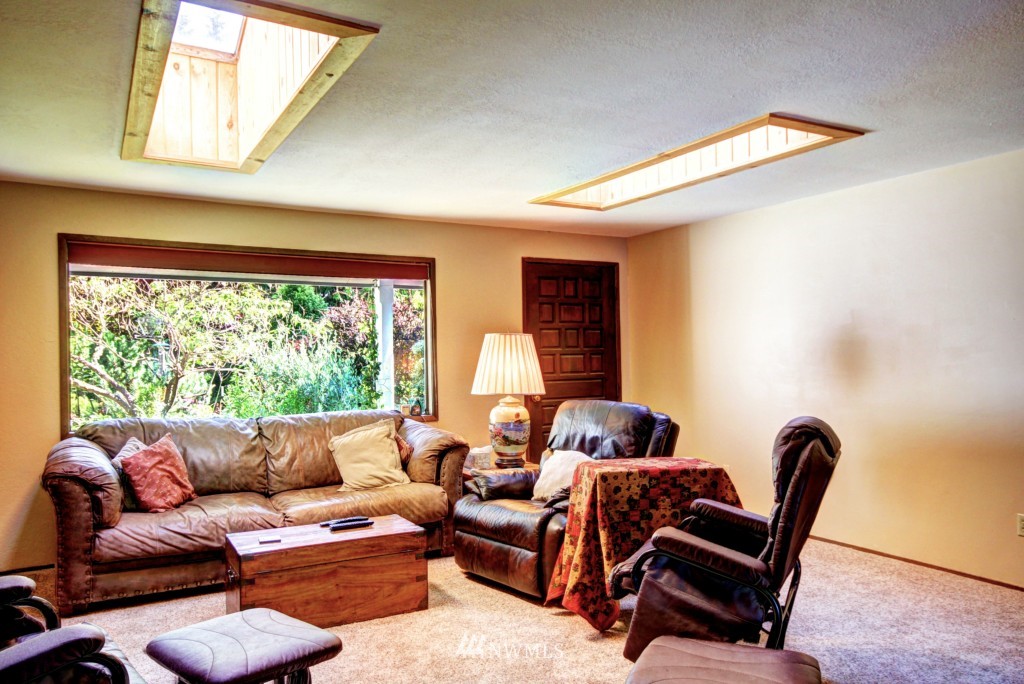 321 4 Corners Road Port Townsend, WA 98368 - Photo 8 of 15 Gallery Image 8