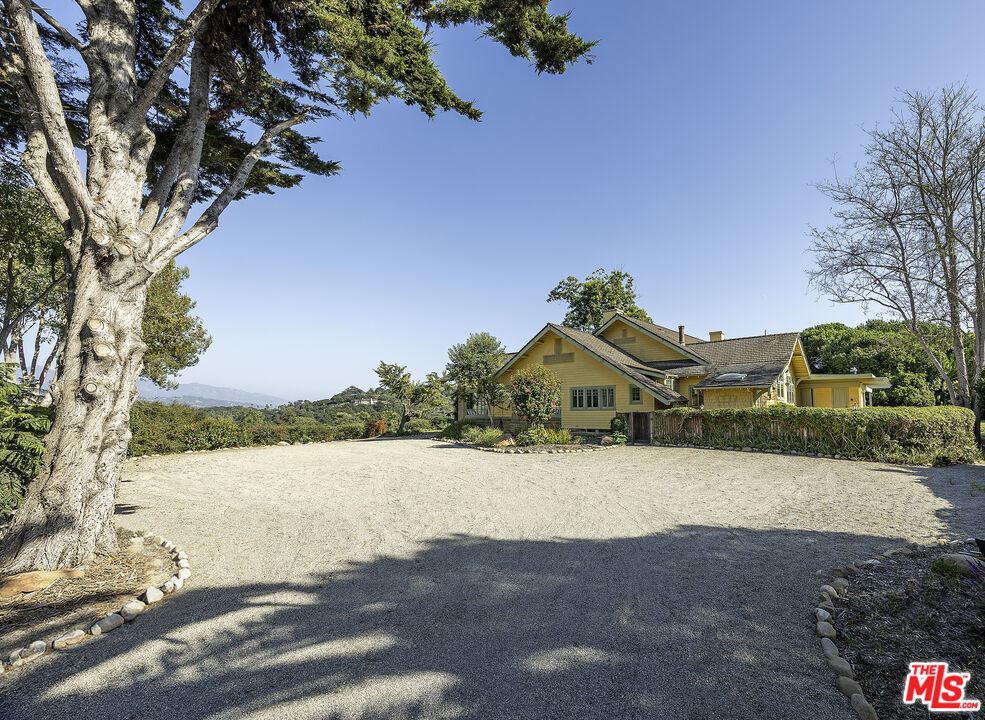 800 Carosam Road Santa Barbara, CA 93110 - Photo 16 of 16 Gallery Image 16