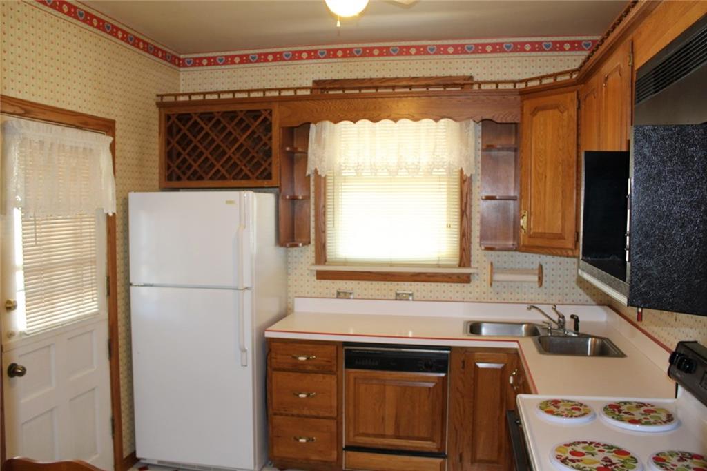 318 Reeder Street Butler, PA 16001 - Photo 4 of 13 Gallery Image 4