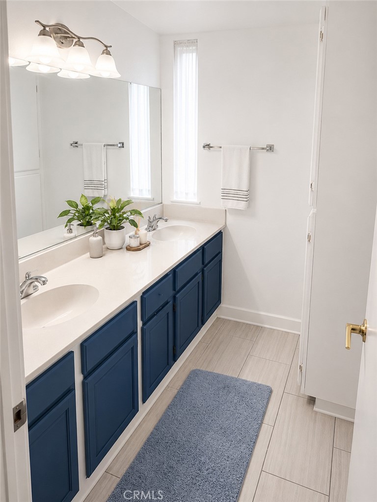 1058 Merced Street Redlands, CA 92374 - Photo 5 of 6 Master Bathroom